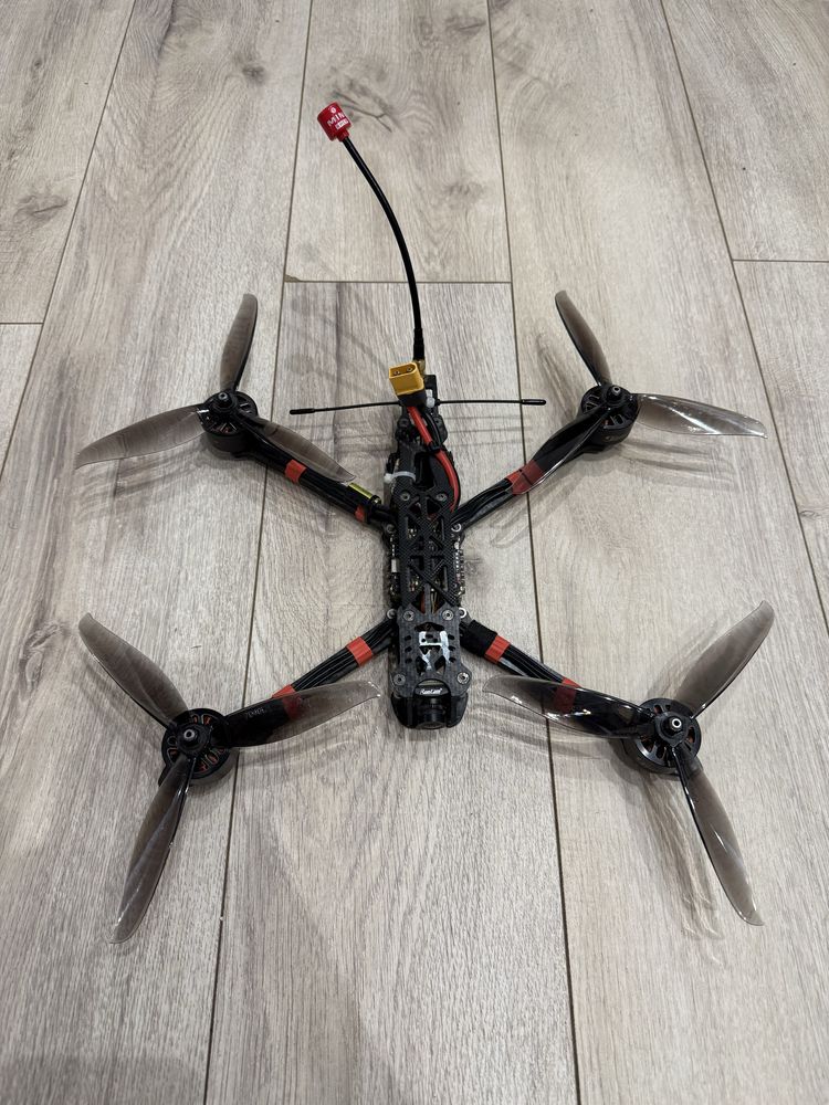 FPV Kamikaze Drone 7-дюймовий