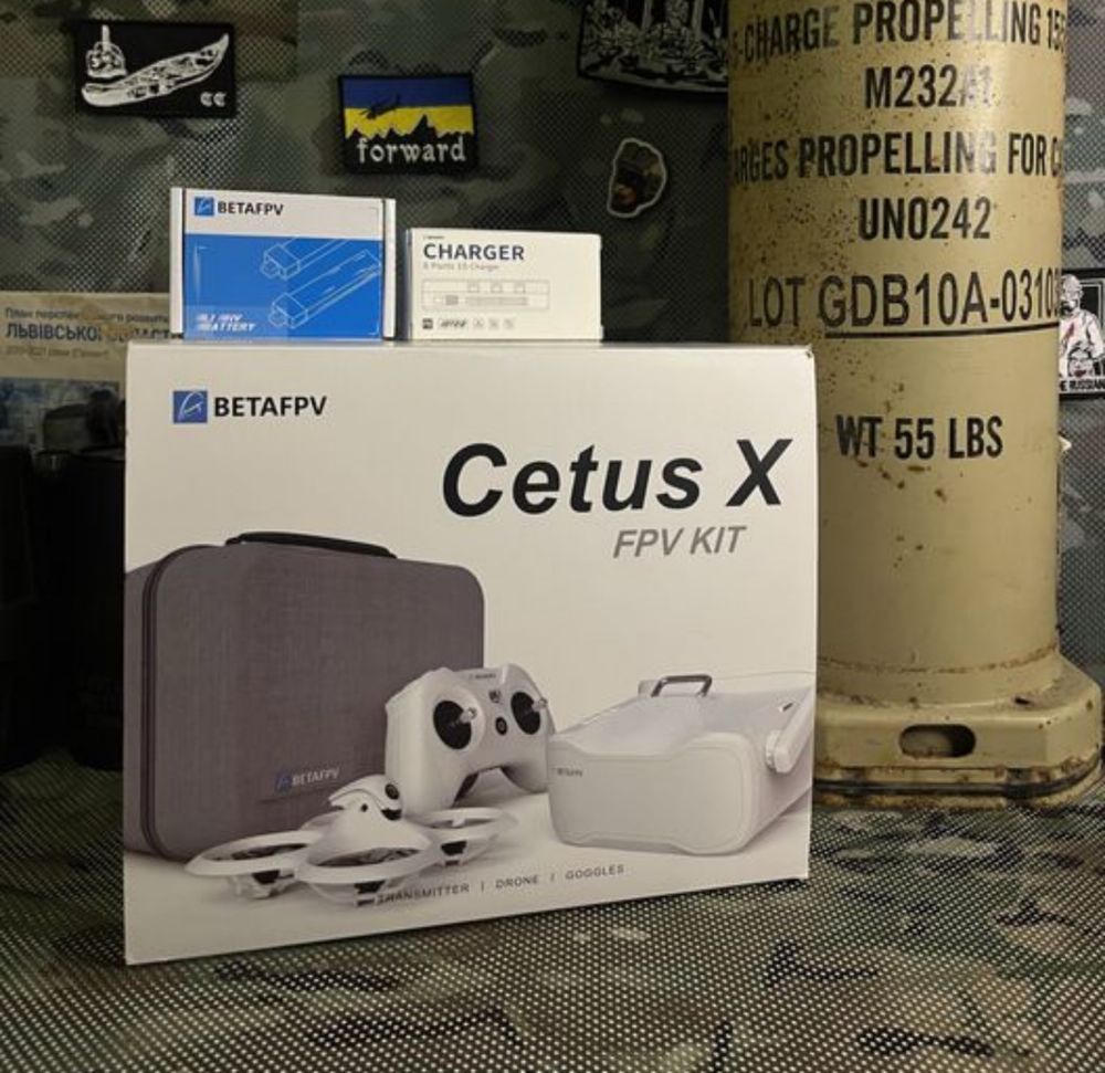 Комплект: Cetus X, зарядне BetaFPV з 6 портами та 4 акб на 550mha!