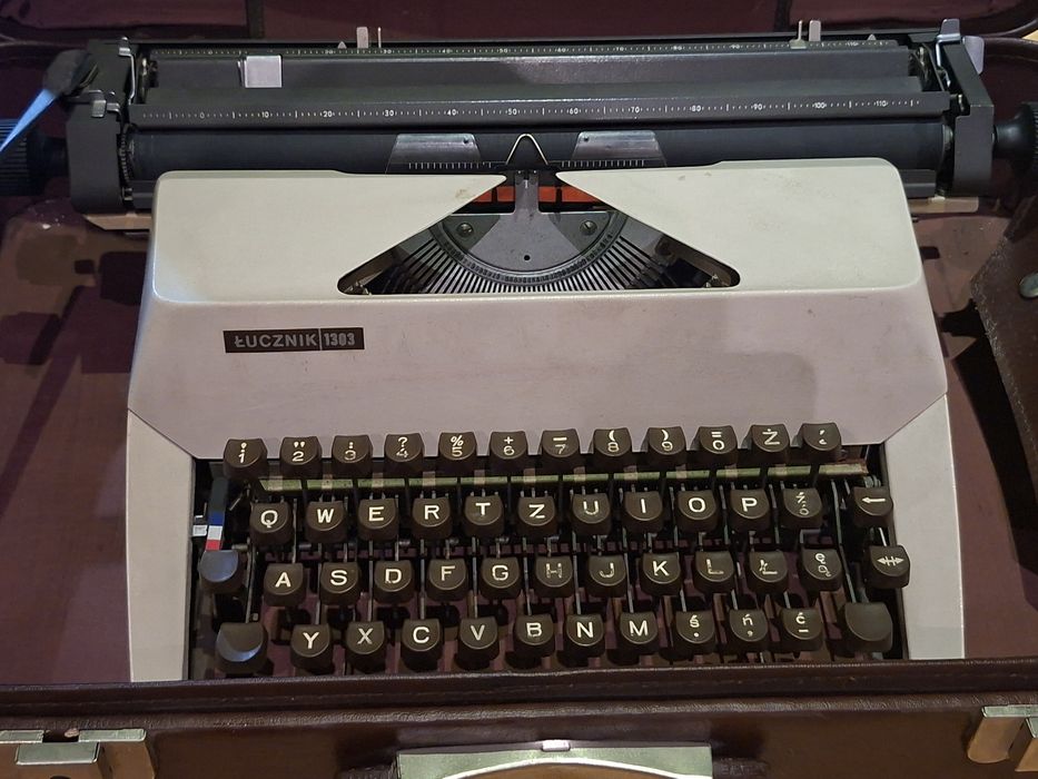 Maszyna do pisania łucznik 1303