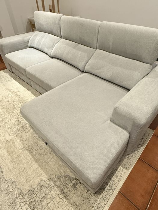Sofá chaise-longue cinza KEEN
