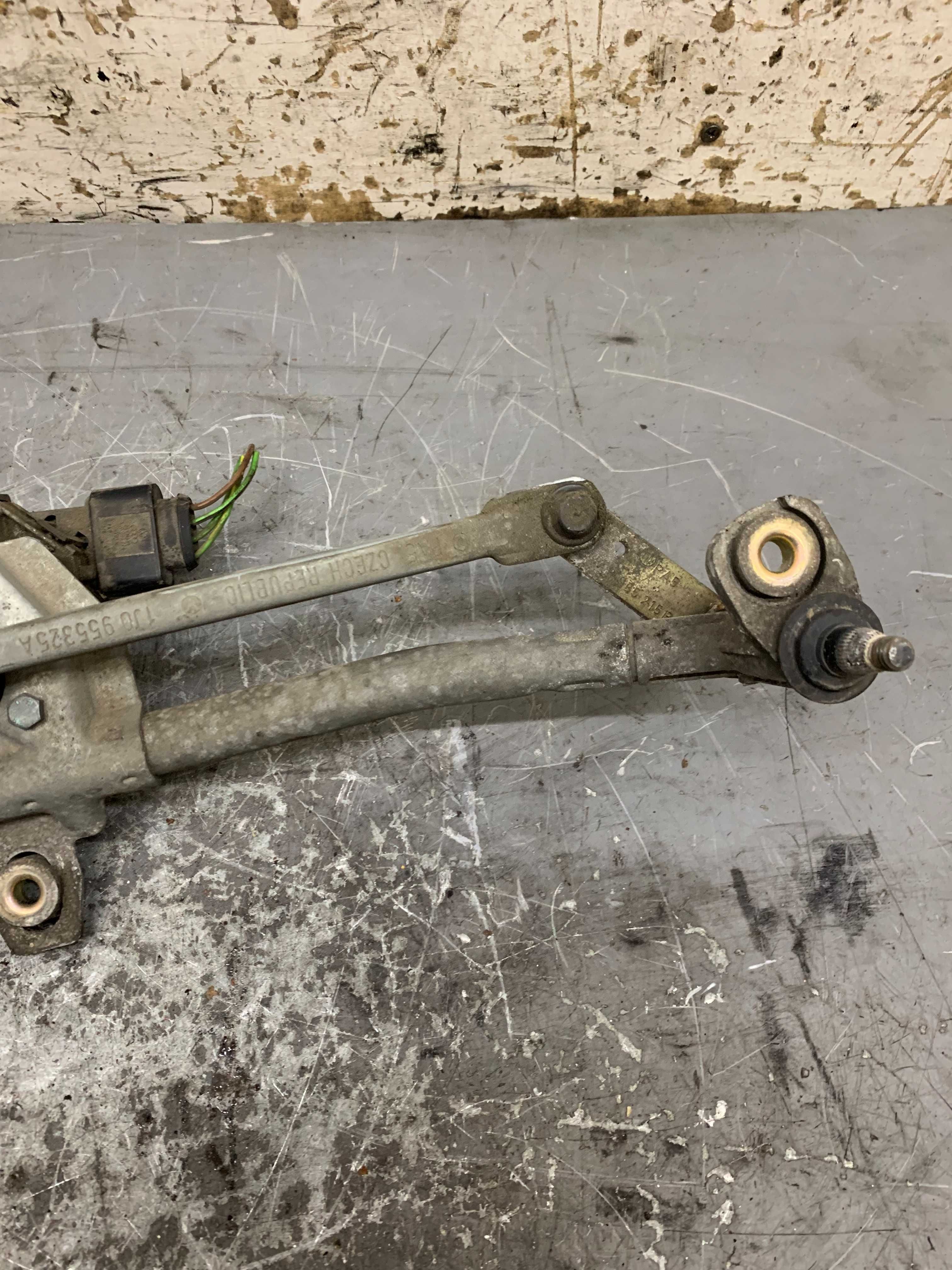 Audi A3 VW Volkswagen Golf IV Mechanizm Wycieraczek Przód