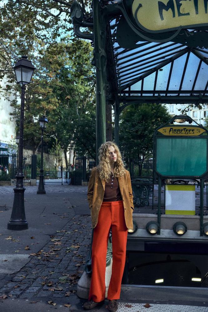 Замшевий блейзер Zara