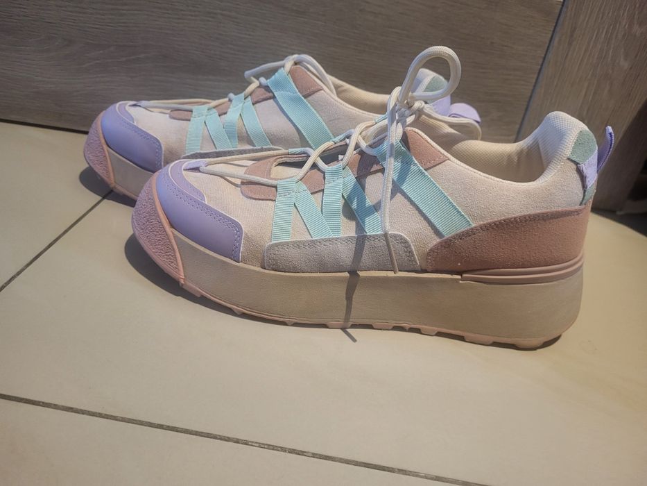 Adidasy damskie zamszowe kolorowe rozmiar 41