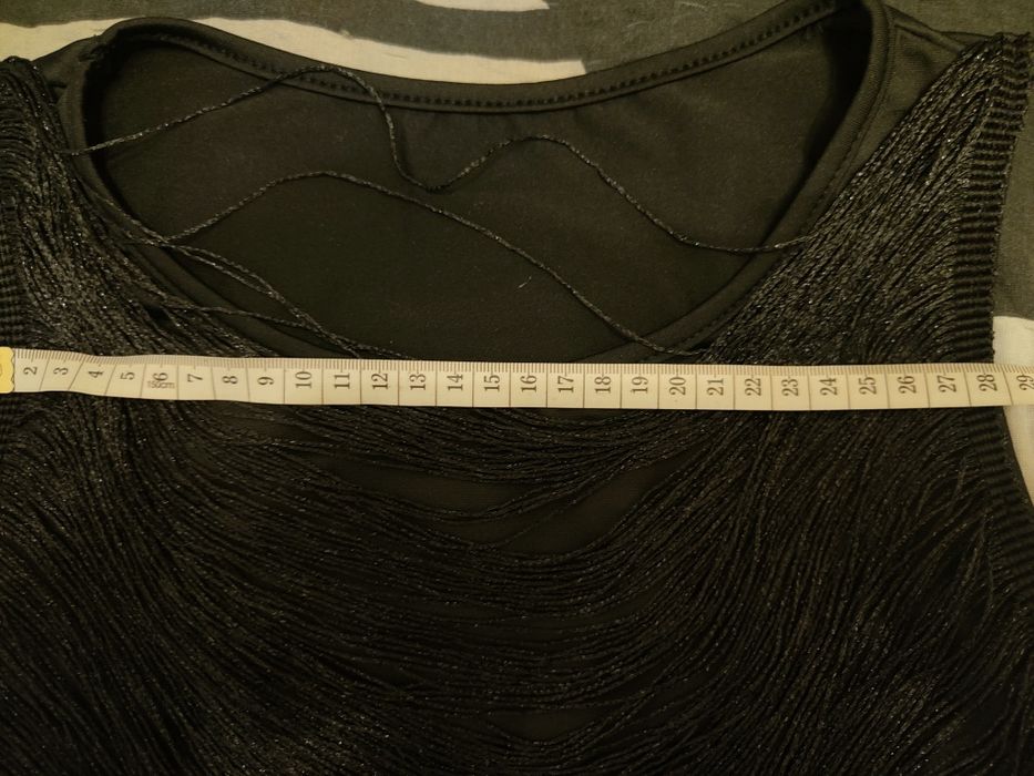 Czarny Top z frędzlami