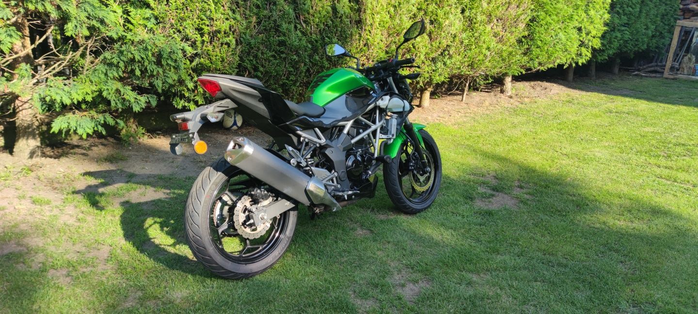 2021 Kawasaki Z125 bez owiewek bocznych
