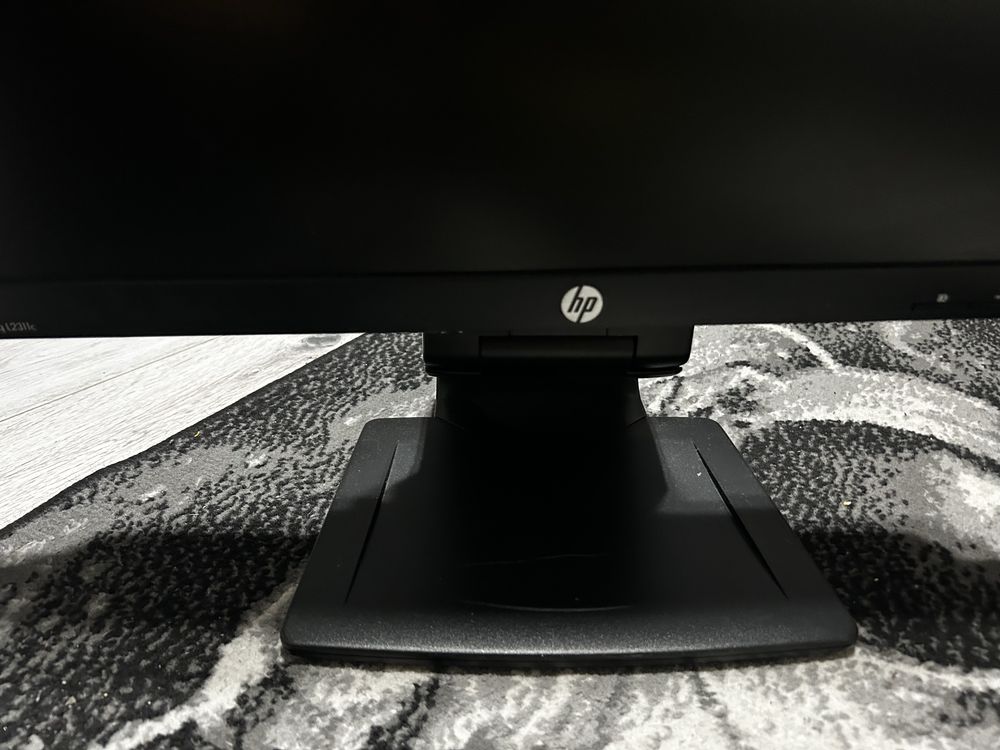 Monitor Hp Compaq L2311c