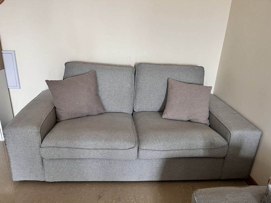 Sofá 2 lugares IKEA gama KIVIK + capa nova cinzenta