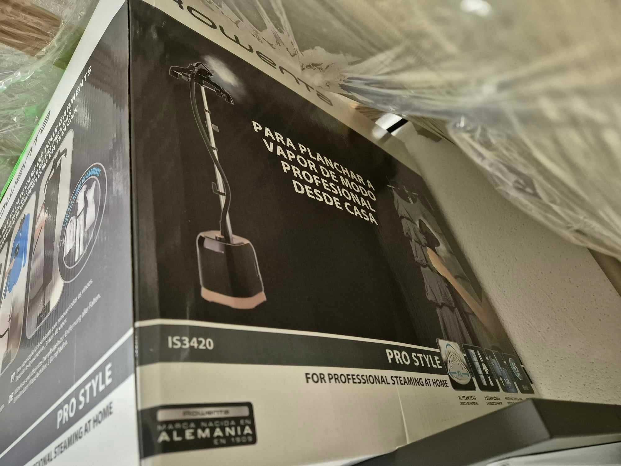 Ferro a vapor vertical Rowenta Pro Style IS3420
