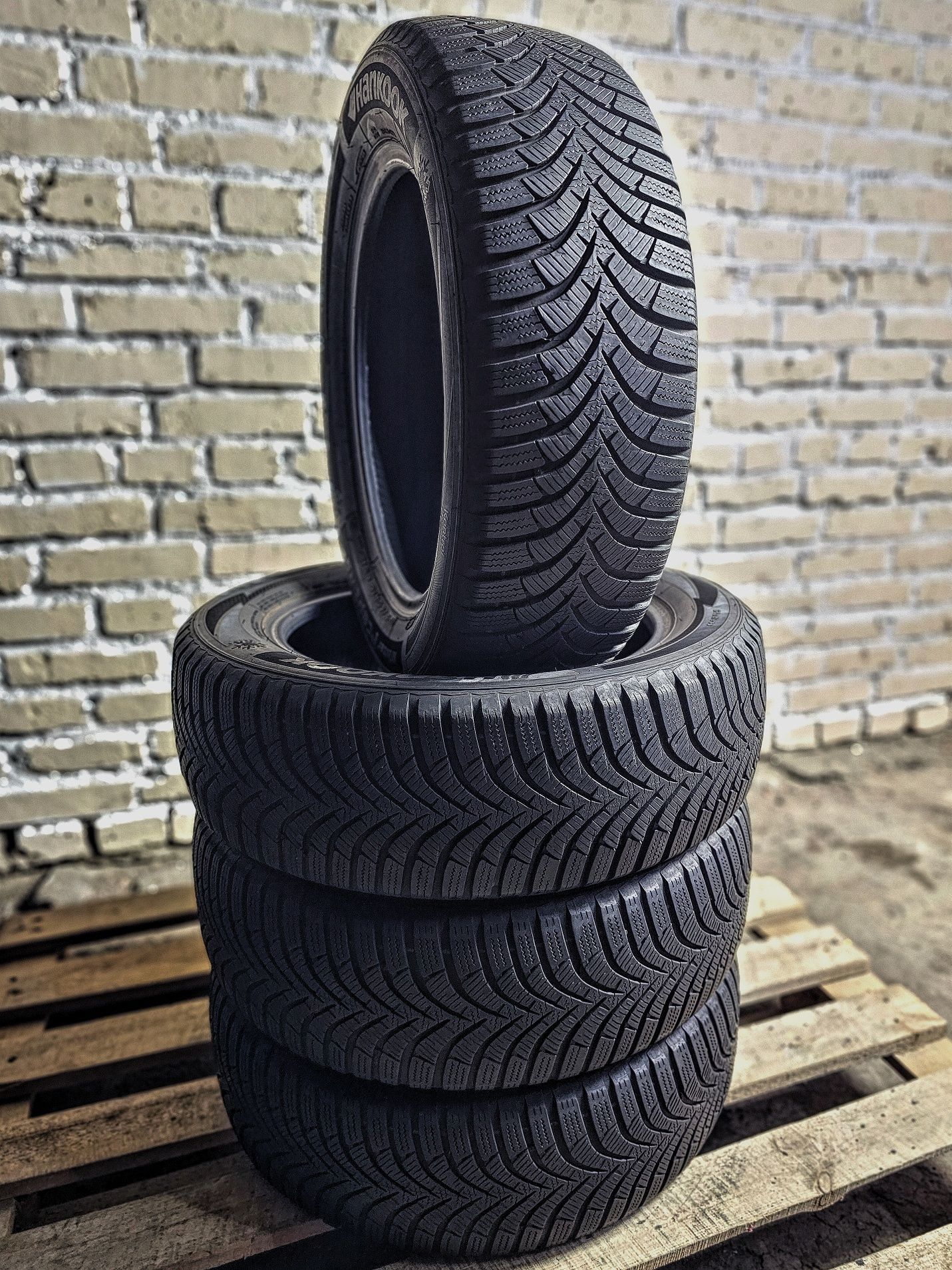 Зимові 195/60r16 Hankook | 2020 | 7.5/6.5mm | Ідеальний стан | Преміум