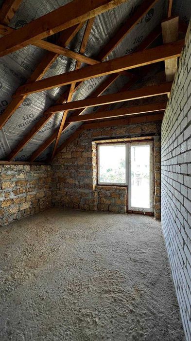 Продаж гарного будинку в Підгородньому