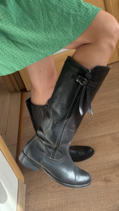 Продам шкіряні чоботи жіночі Tamaris 40р