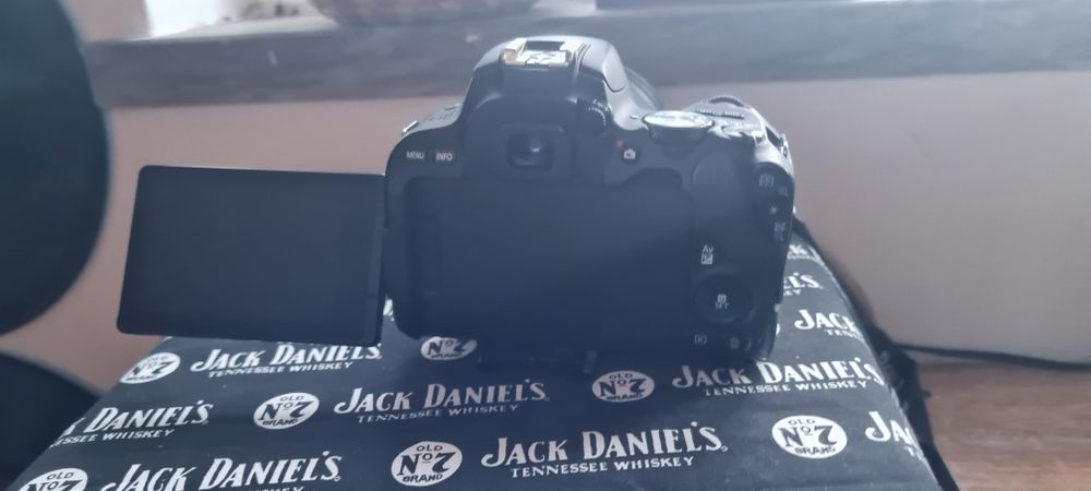 Canon 200d + 2 lentes + gimbal dji