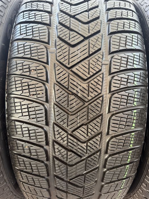 Шини Pirelli 255/45/R20 - 235/50/R20