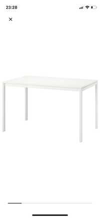 Mesa branca (Ikea)