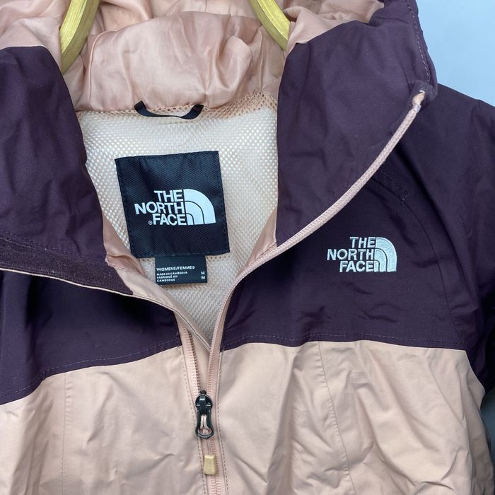 Оригинальная женская куртка The North Face Stratos DryVent