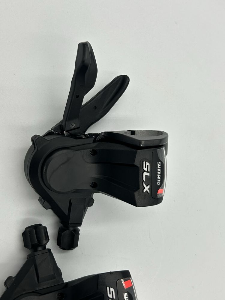 Manetki shimano slx 3x9 sl-m670