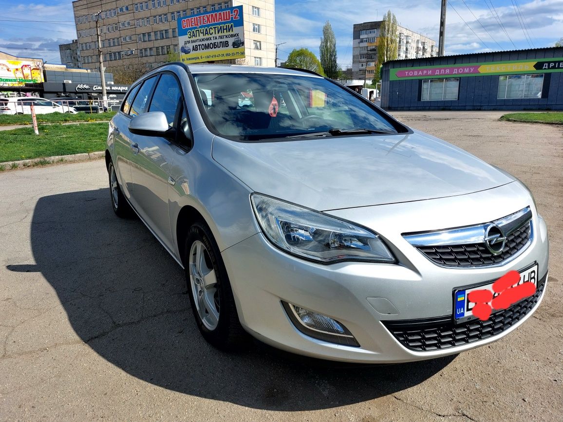 Opel Astra Sport 2011 (Універсал)