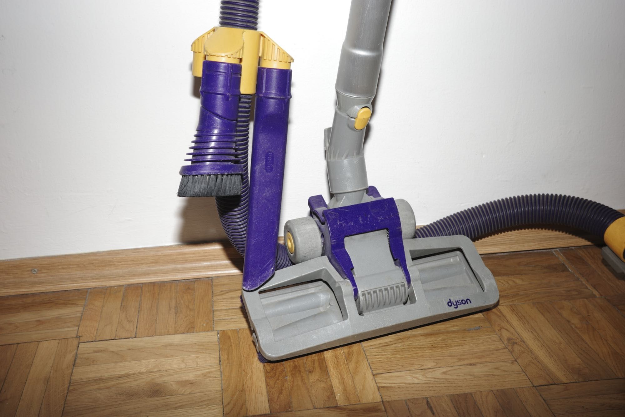 odkurzacz dyson DC05