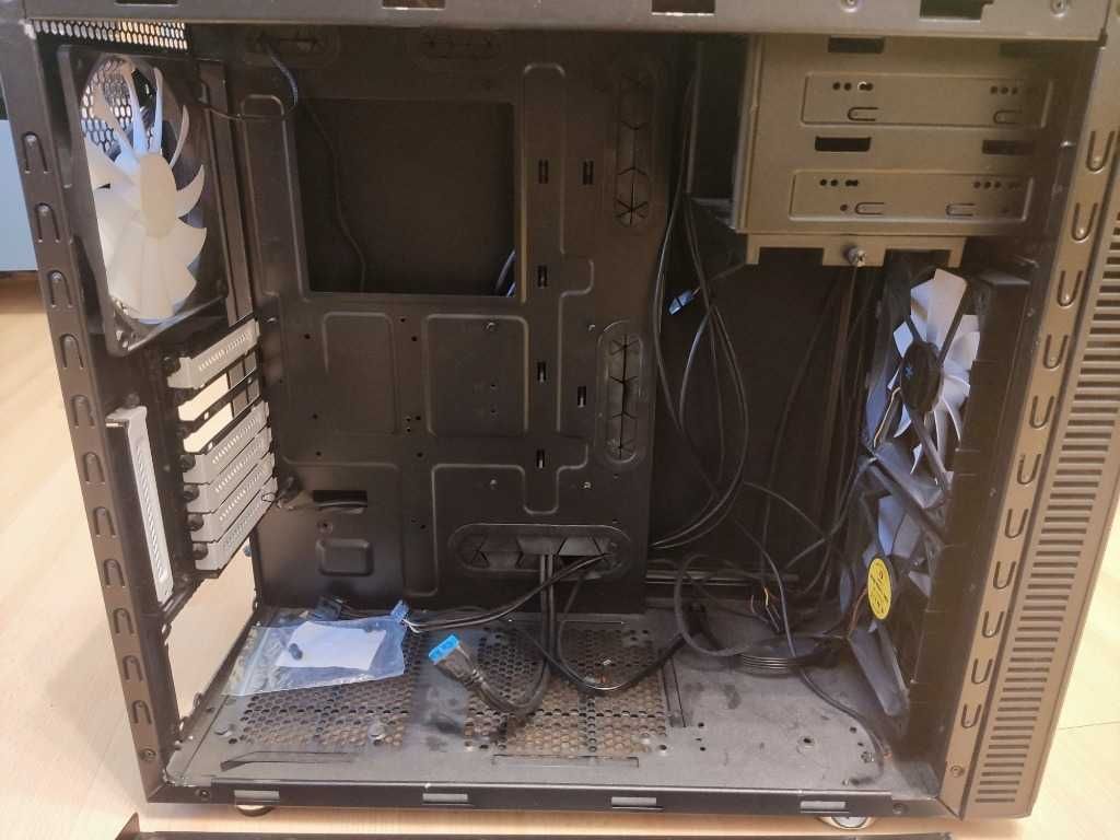 Obudowa Komputerowa Fractal Design Define R4 Black