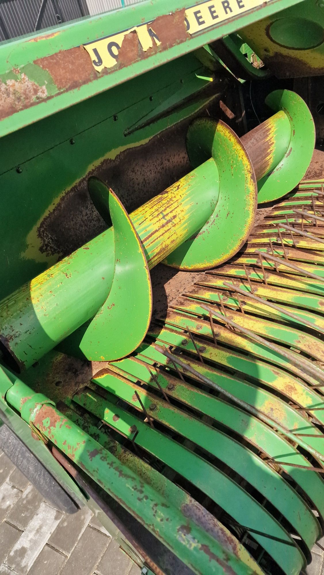 Пресс John Deere 332 джондир332