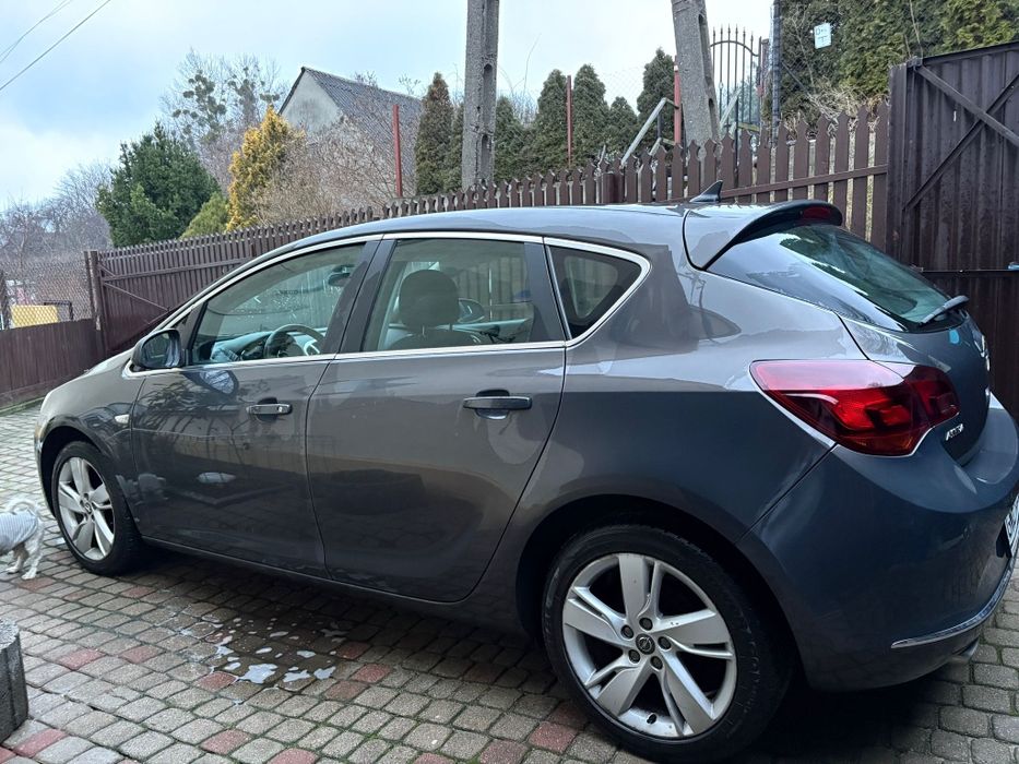OPEL ASTRA 1.4 TURBO / PRYWATNIE / Bogata wersja
