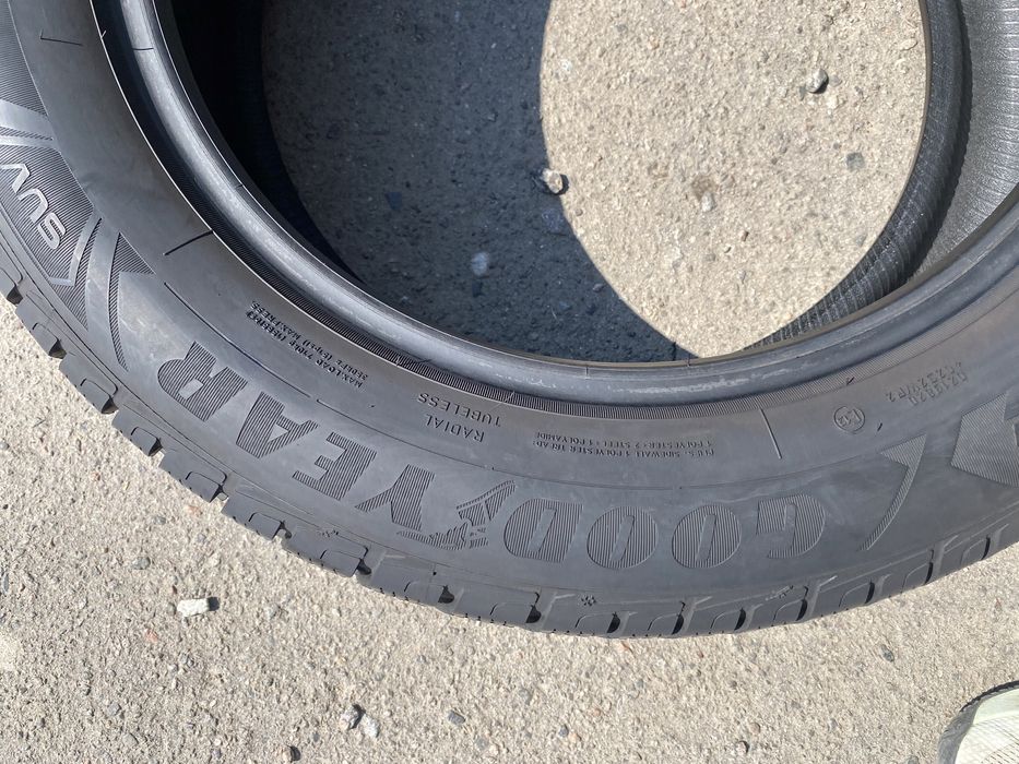 215/60/17 Goodyear 4шт