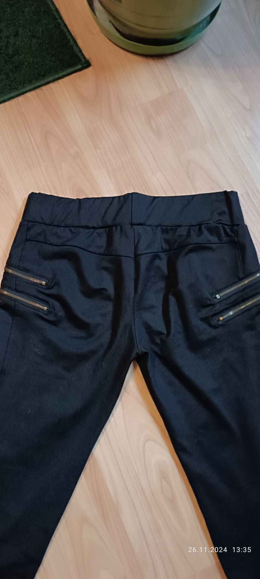 Legginsy spodnie z zamkami XS