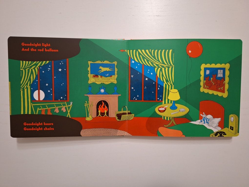 Vende-se livro Goodnight Moon by Margaret Wise Brown, como novo.