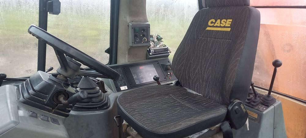 Retroescavadora 580 LE