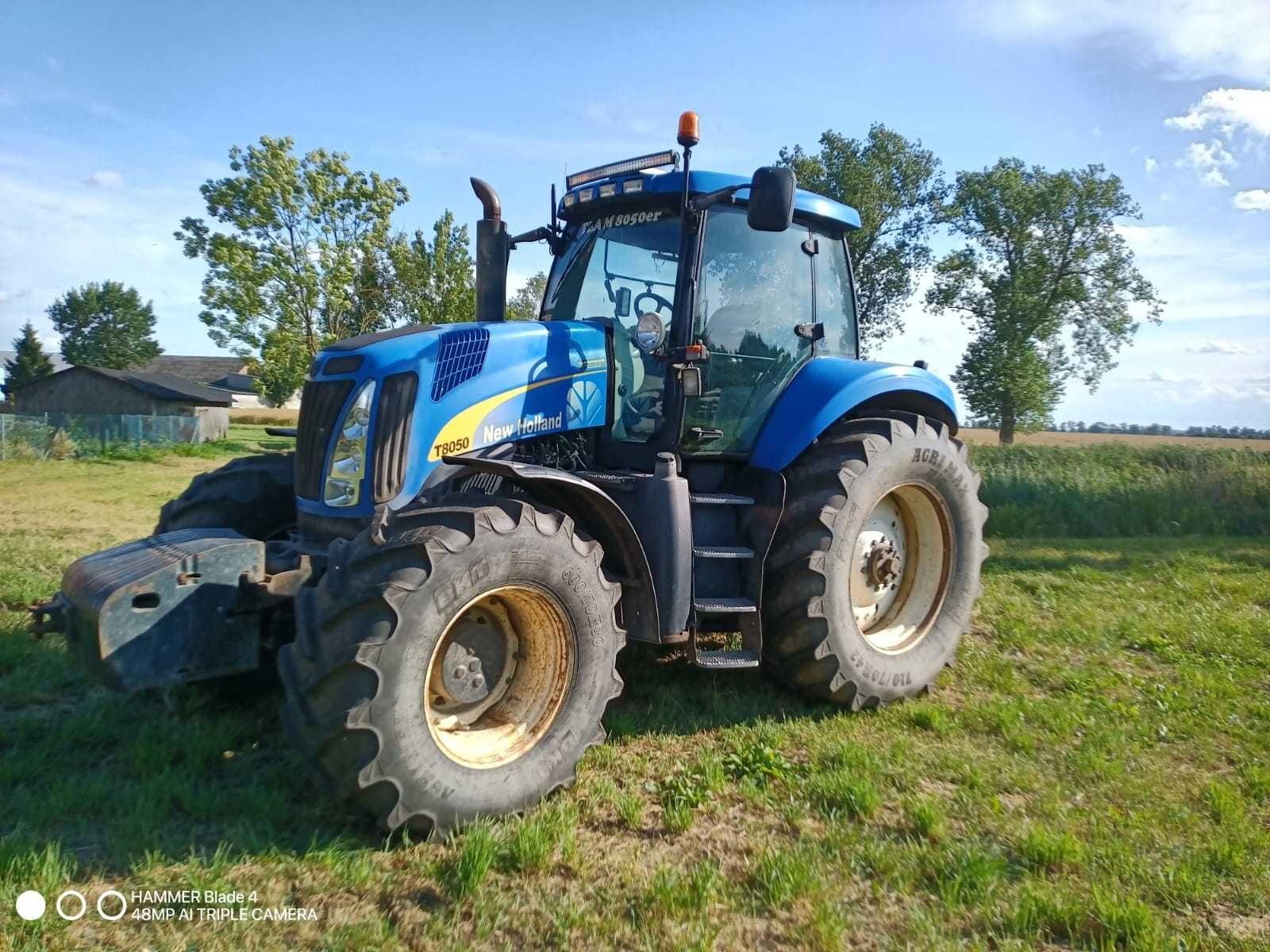 New Holland T 8050