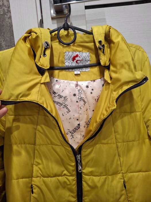 Жіноча куртка на осінь, весну, розмір s