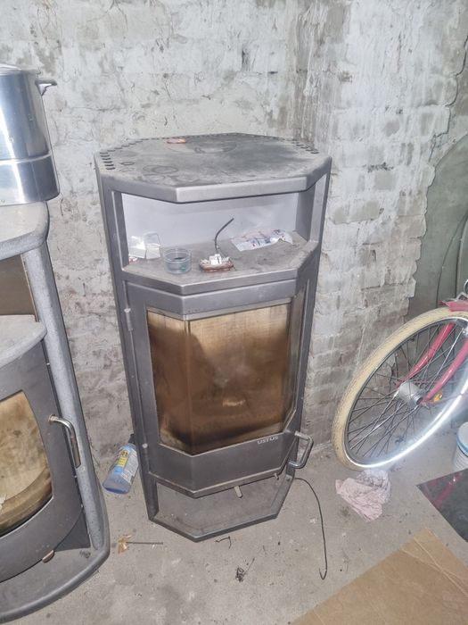 Piec kominek koza
