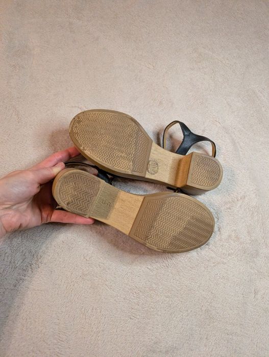 Босоніжки Unisa 38р. 24.5см натуральна шкіра