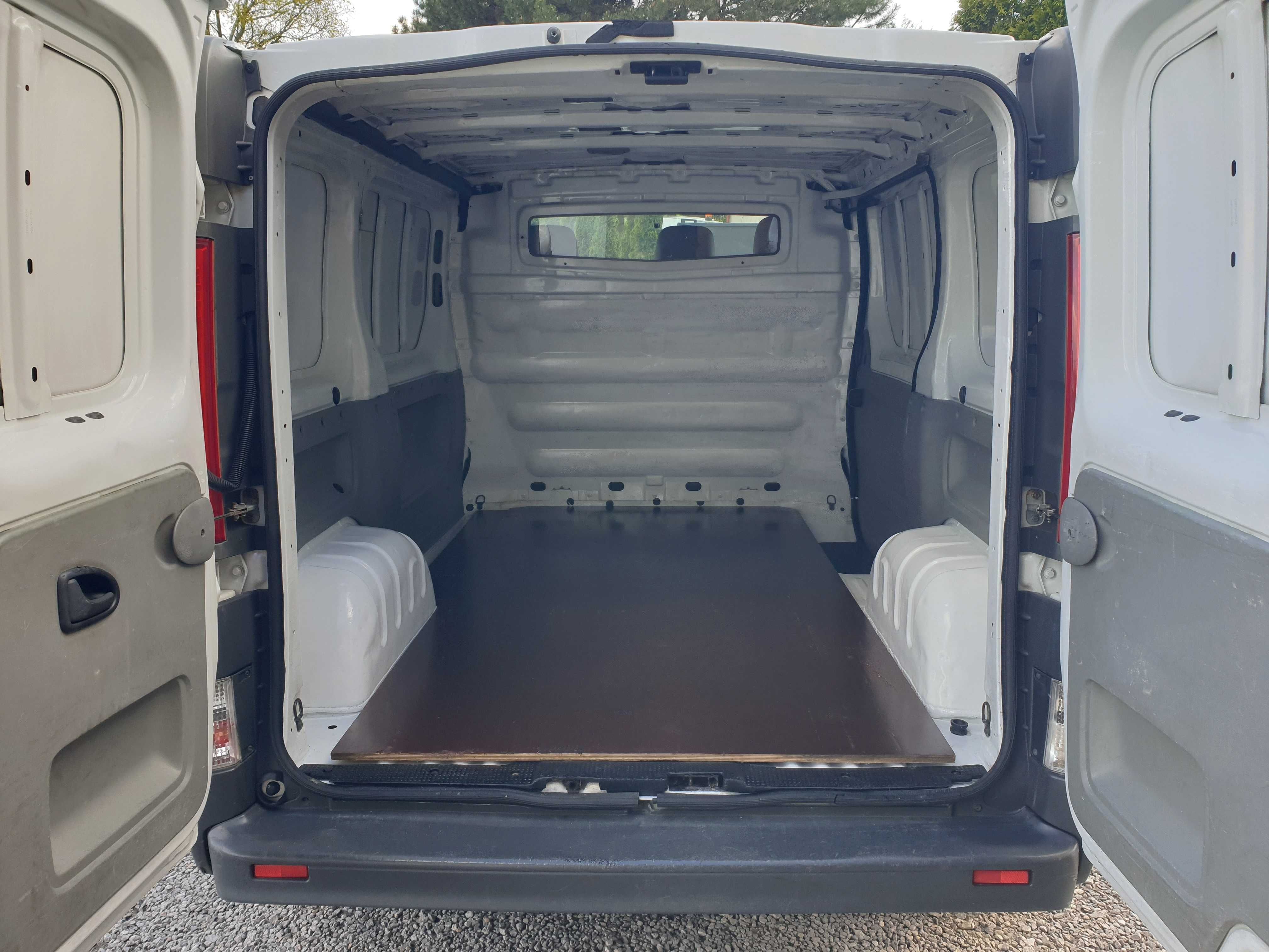 OPEL Vivaro 2,0 klima Stan PERFECT!