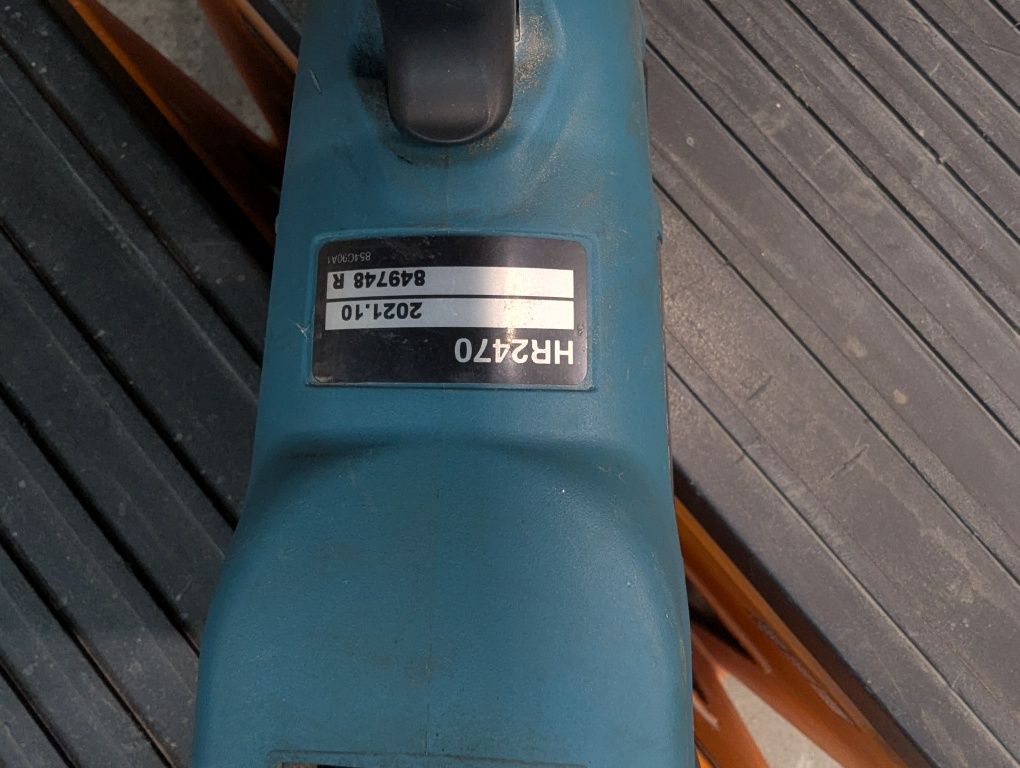 Młotowiertarka Makita HR2470 Moc 780 W