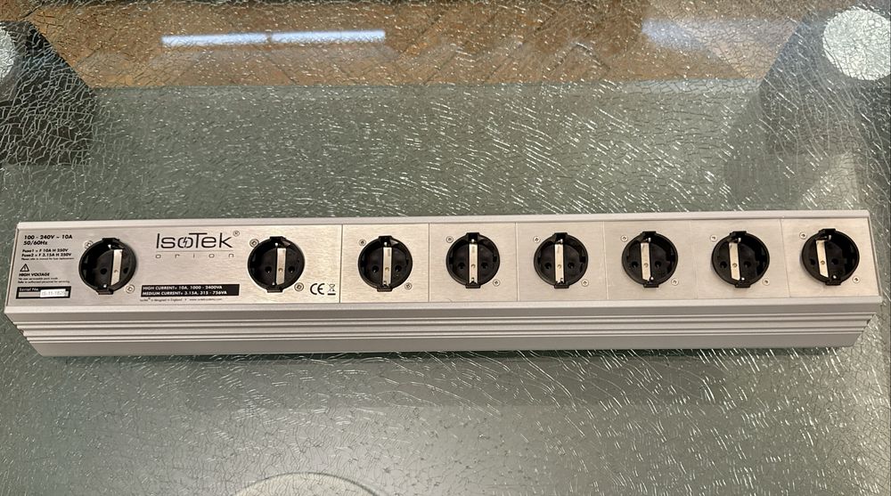 IsoTek Orion – Listwa zasilająca audio 8 gniazd