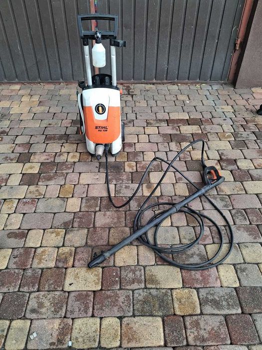 Myjka ciśnieniową STIHL re108.  Karcher