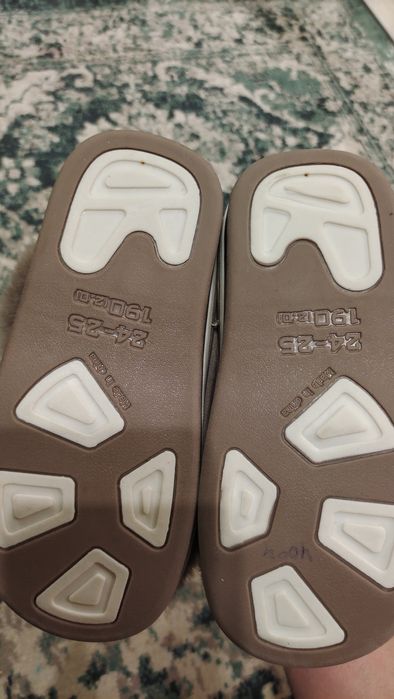 Дитячий тапки тапочки зайчики капці 24-25 розмір 16 см