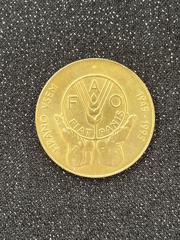 Монети Чехії, Словаччини і Словенії