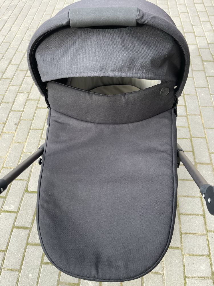 Люлька Cybex Melio Deep Black 2023