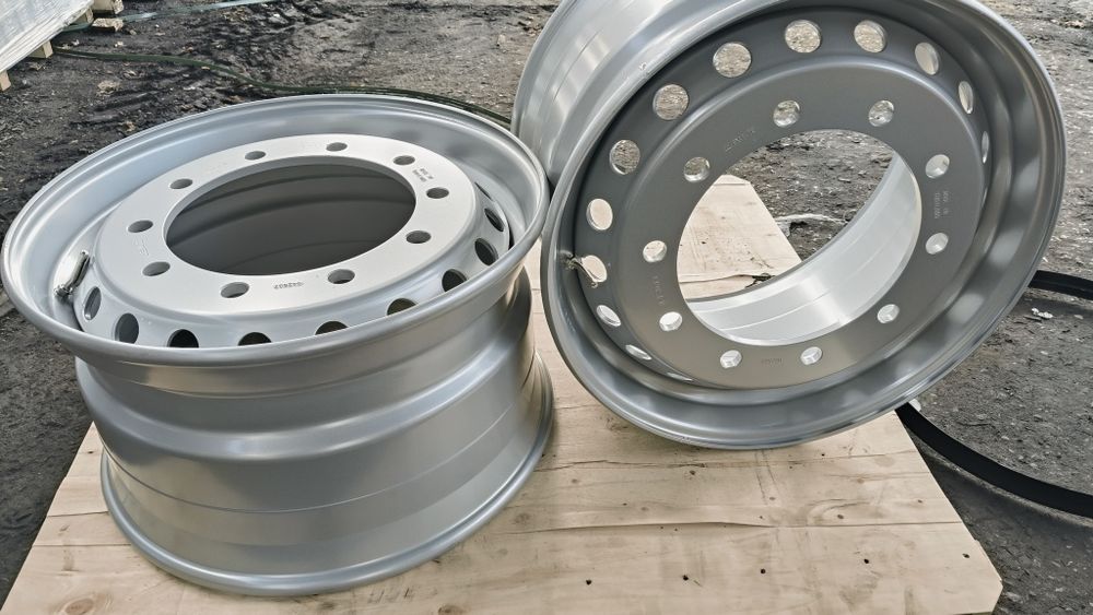 Felgi ciężarowe szerokie przód et135 11.75x22.5 NOWE