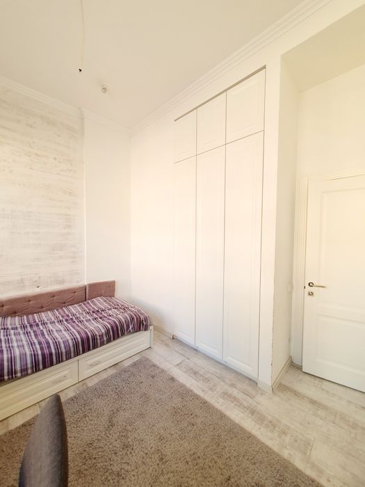 Продам 3кв. Нагорный, р-н п. Шевченко, Жуковского, центр.