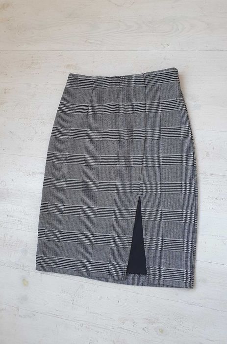 Тепла спідниця з розрізом, в клітинку, від H&M