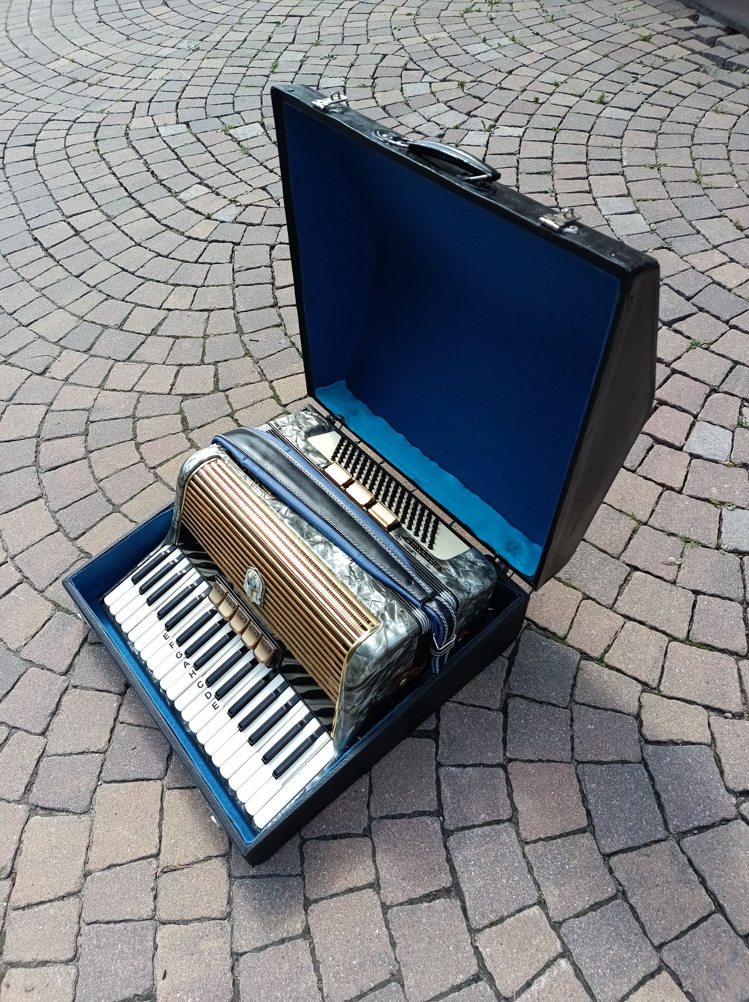 Akordeon Weltmeister 96