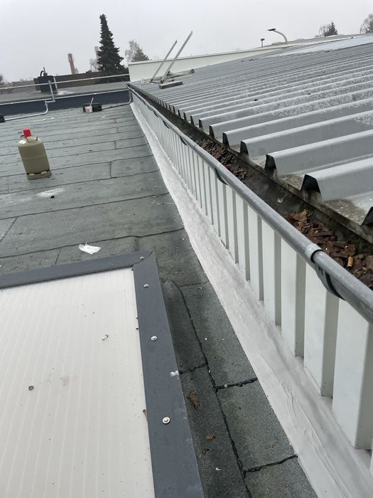 Grzanie Papy i naprawa dachow krytych papą