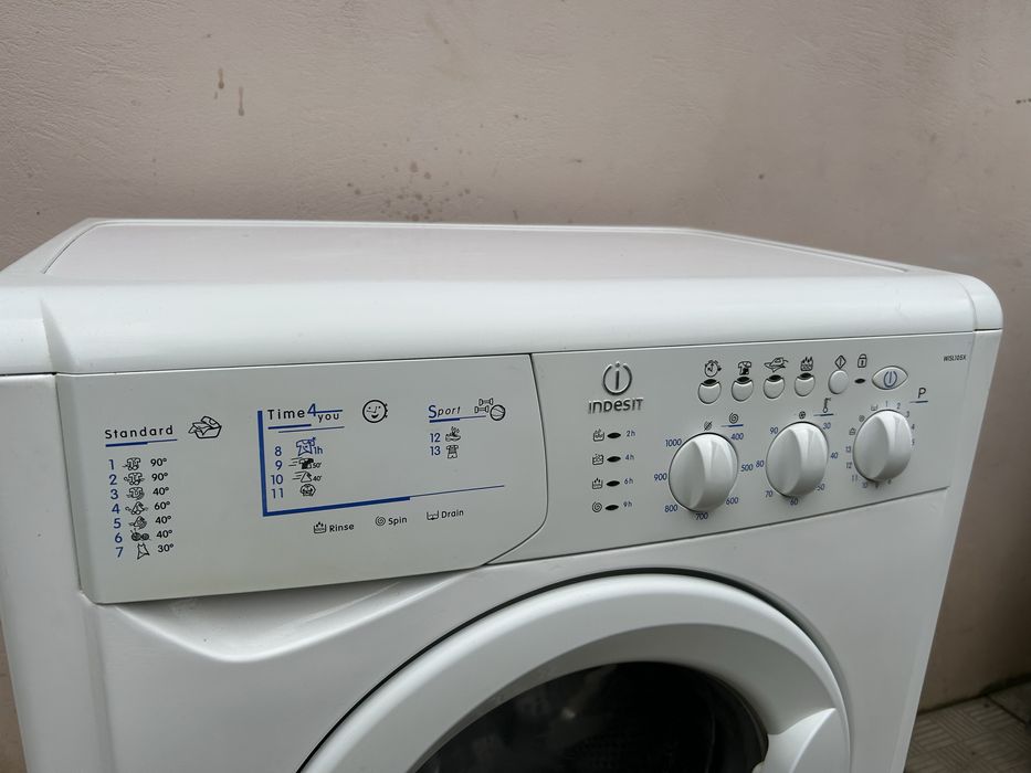 Стиральная машина Indesit на 5 кг.WISL105X.Гарантия!