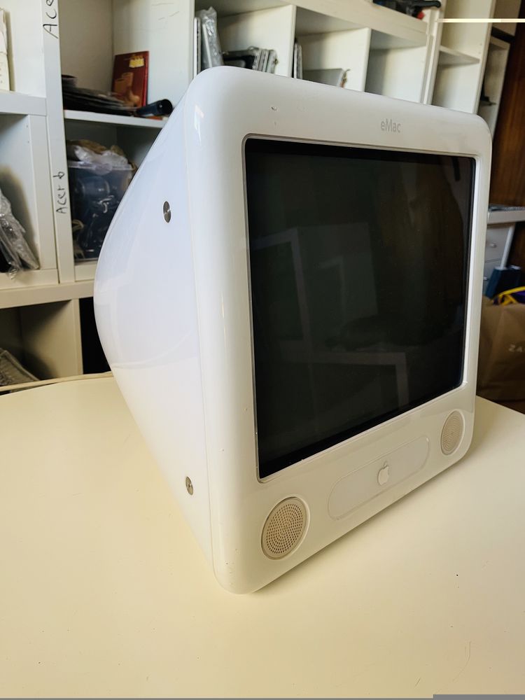 Apple eMac G3 1.0ghz, 512mb ram, impecavel a funcionar