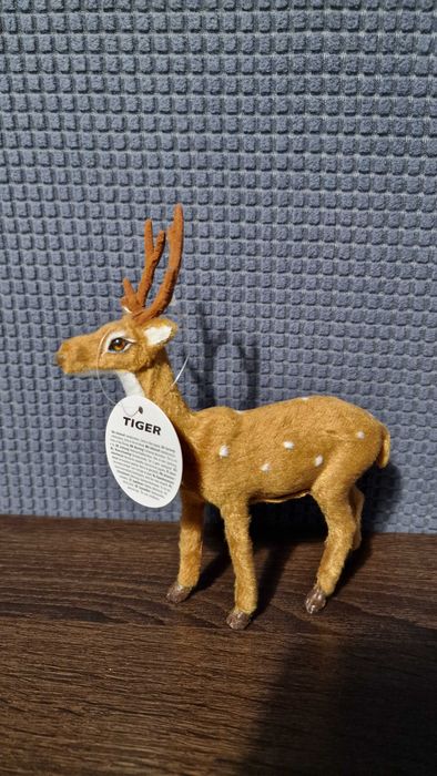 Figurka dekoracyjna - Jeleń z porożem (nowa)