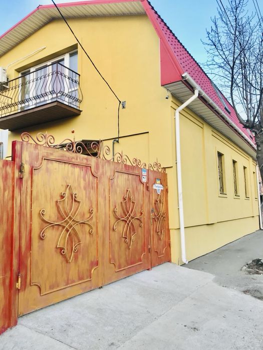 Будинок готельного типу , на різні терміни
