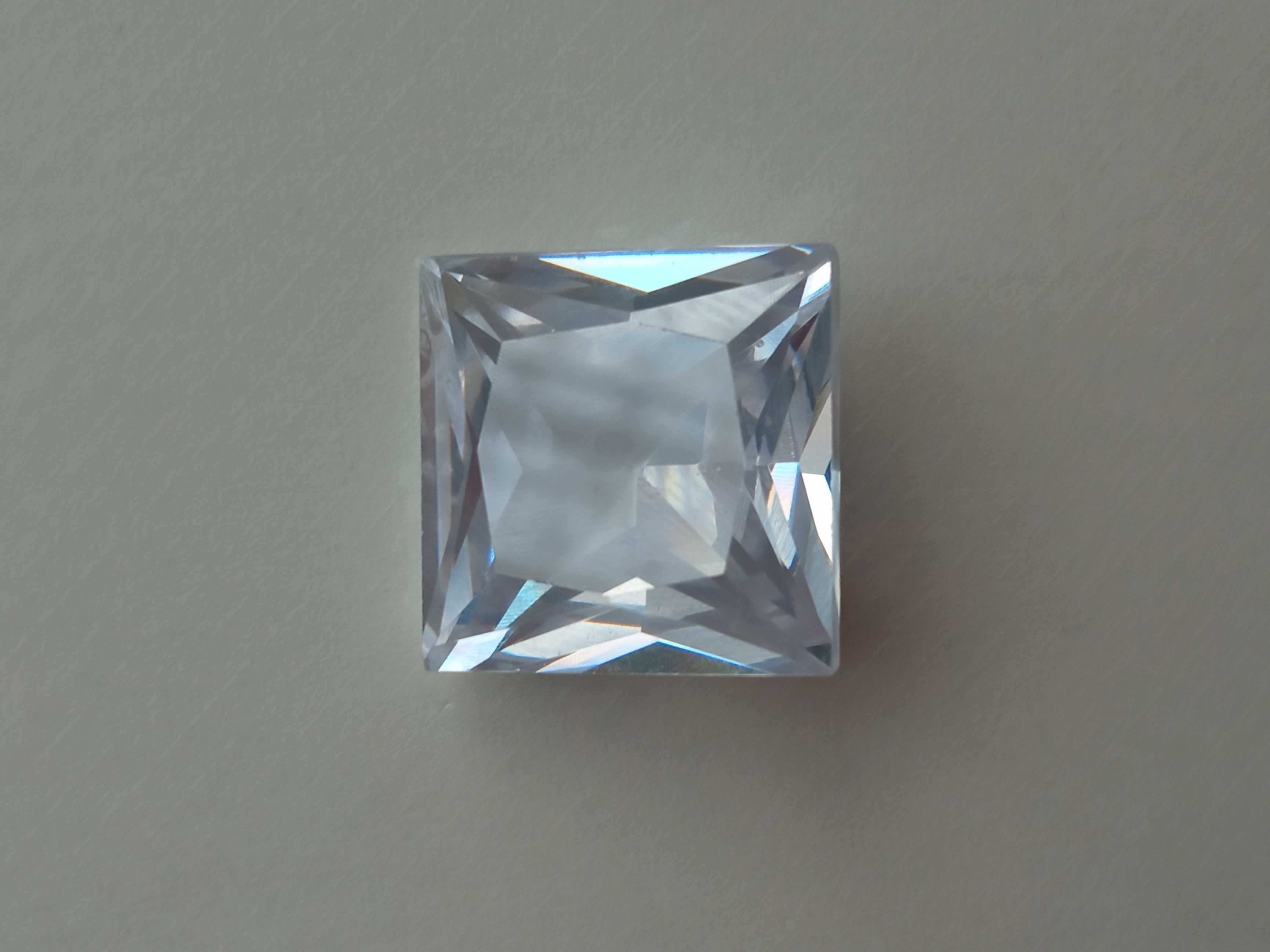 Szklany Kamień fasetowany przezroczysty biały 1,8 cm Kwadratowy